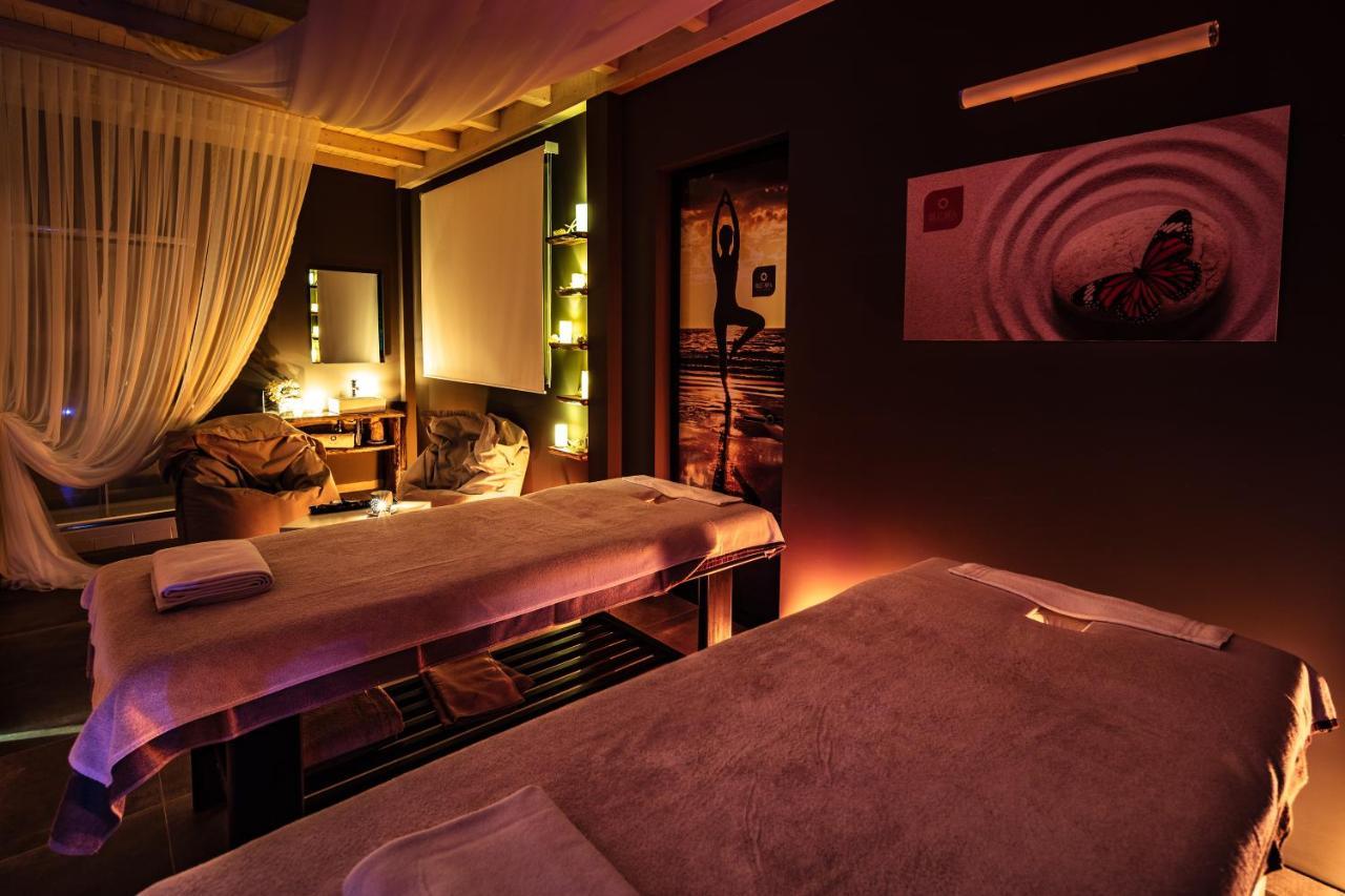 Riviera Del Sole Hotel Resort Spa Пирайно Екстериор снимка