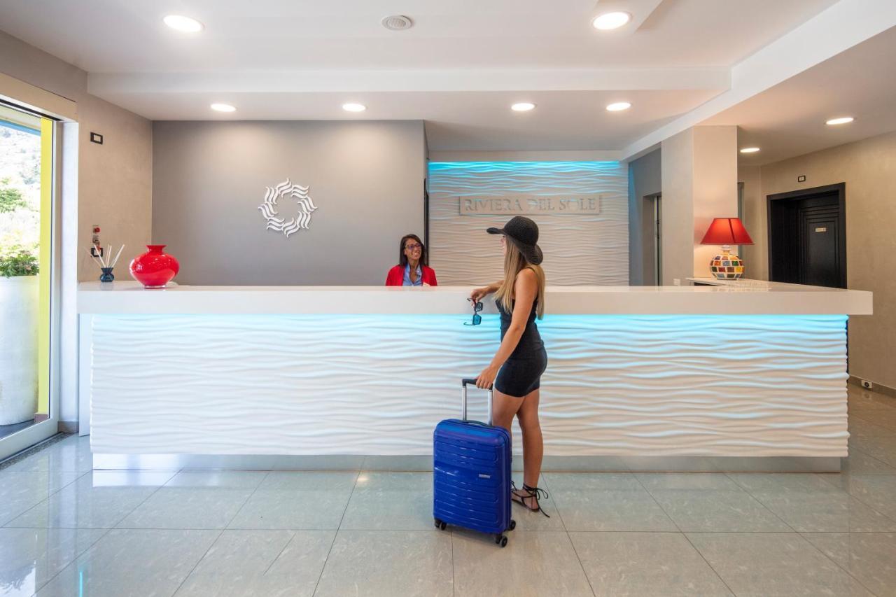 Riviera Del Sole Hotel Resort Spa Пирайно Екстериор снимка